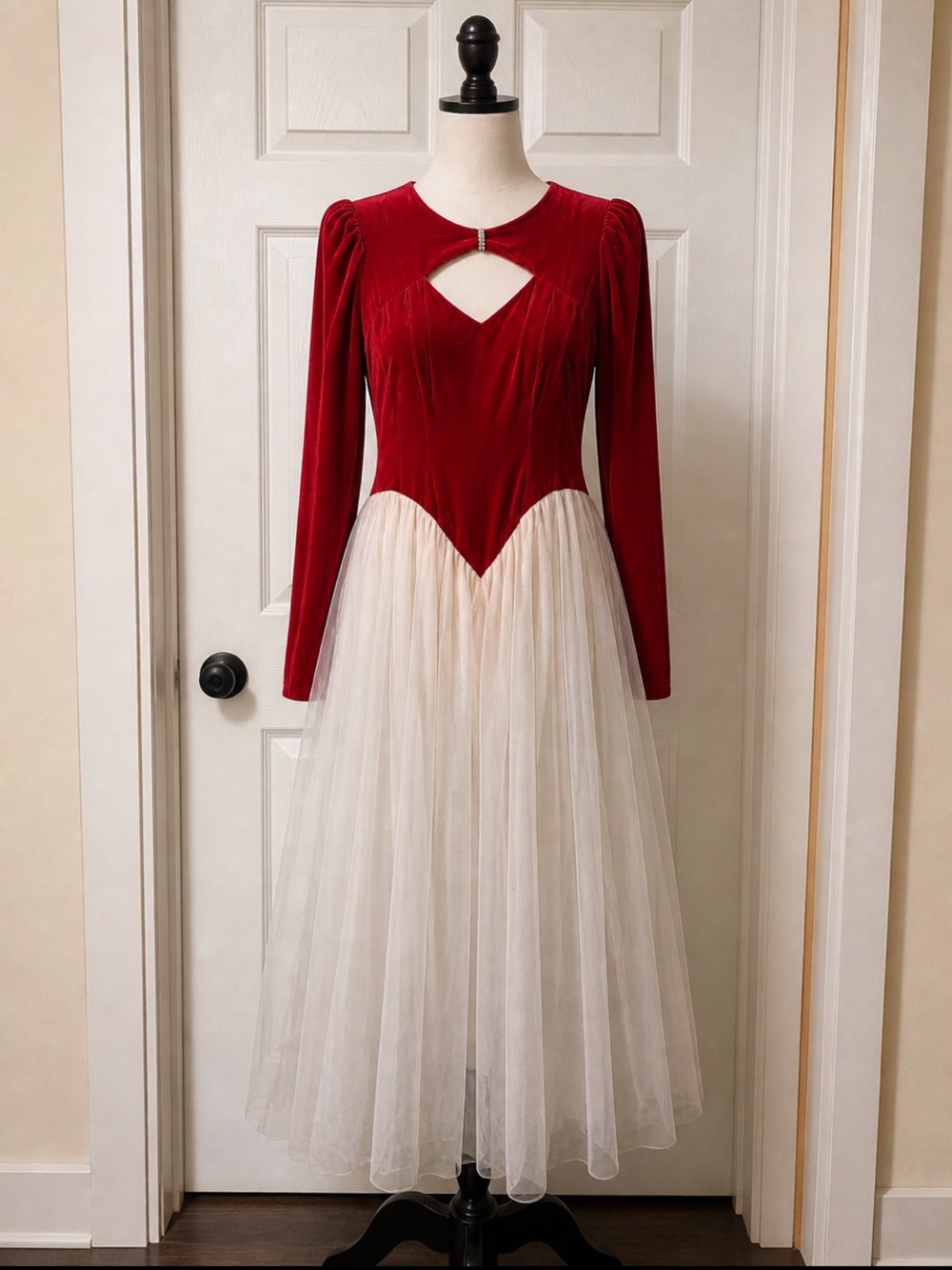 Totally gorgeous vintage 80’s red velvet prom dress xs